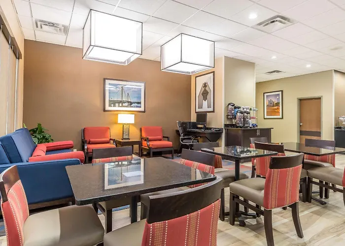 Inn Comfort Near I-255 Alton