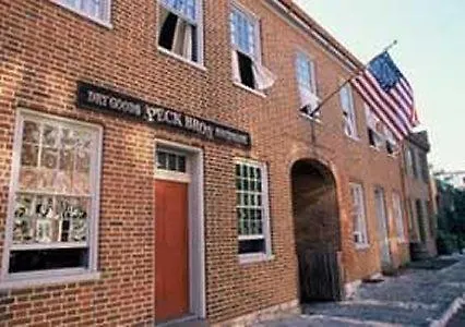 Comfort Near I-255 Inn 4*