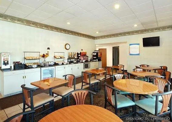 Inn Comfort Near I-255 Alton